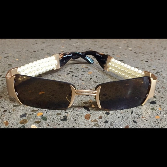Handmade Melissa Eyewear sunglasses w/Faux… - Picture 4 of 7